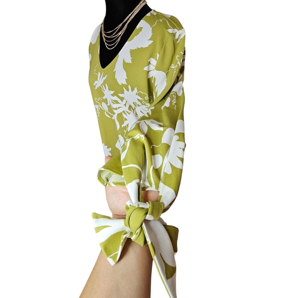 Ann Taylor Factory Green and White Floral Tunic - Picture 3 of 4